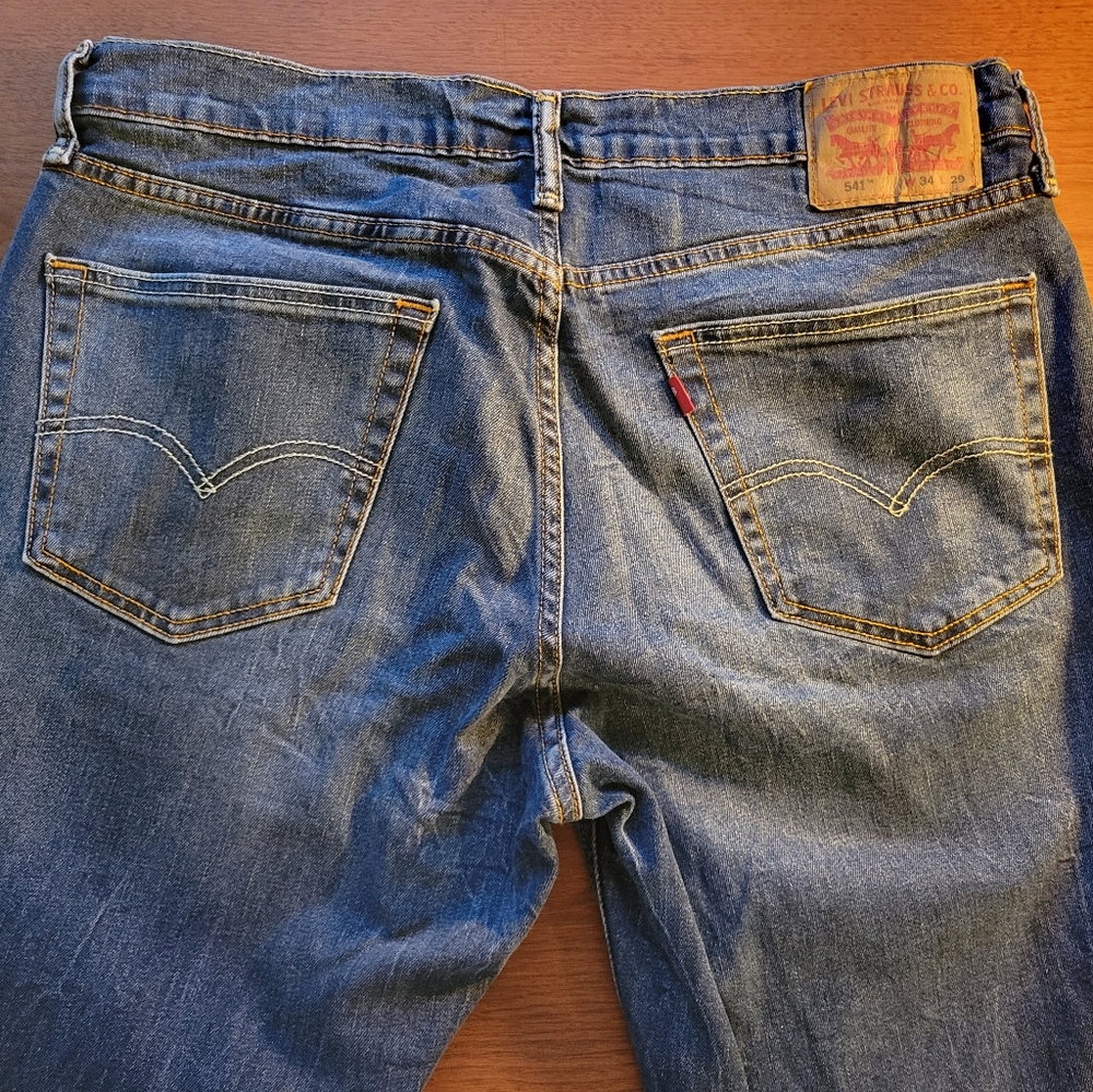 Levi's 541 Relaxed Fit Dark Blue Jeans Size 34 / 29